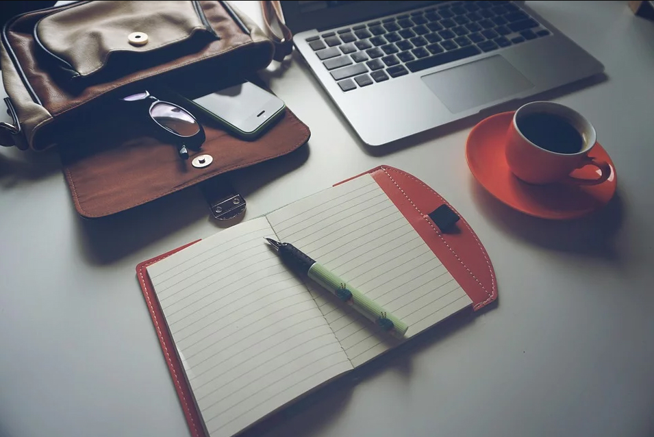 Bed Bugs in The Workplace: Employee Belongings